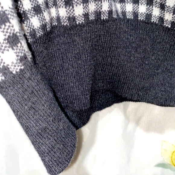 MEN MARC ECKO GREY CHECKERED V-NECK SWEATER SZ XL - Picture 2 of 13